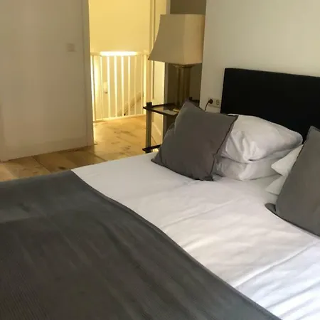 Barndesteeg 27 فندق مبيت وإفطار *